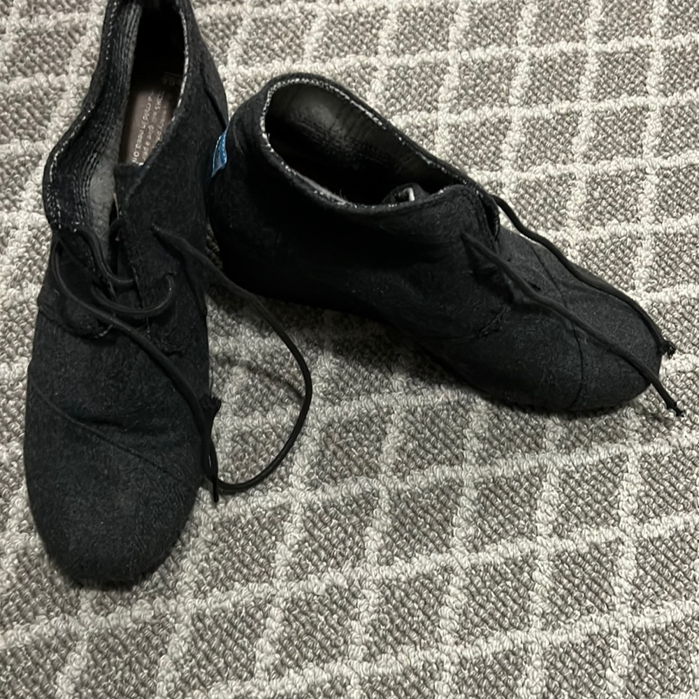Toms Gray Wedges